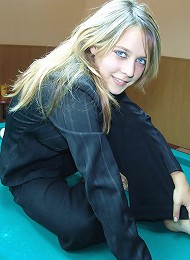 Russian babe gets naked on a snooker table